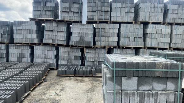 Gạch xây tường - Gach Block Lâm Đồng  - Công Ty TNHH Sản Xuất Thương Mại Ngọc Thạch Sa